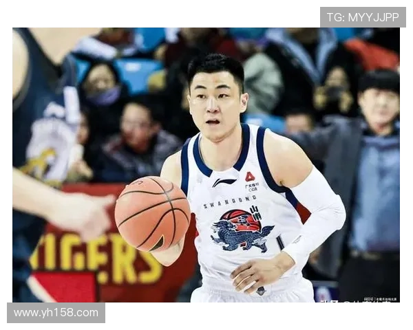 赵继伟高诗岩携妻同观赛为球队加油