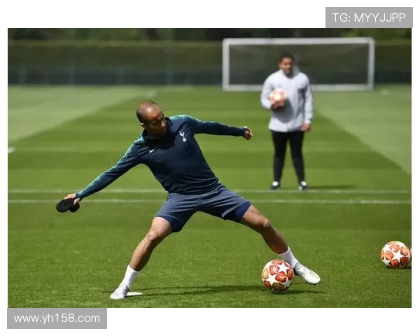 阿里重返热刺单独训练保持状态